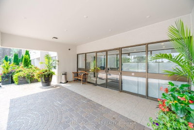 1580 Mississauga Valley Boulevard • #906 • Mississauga, ON photo 2
