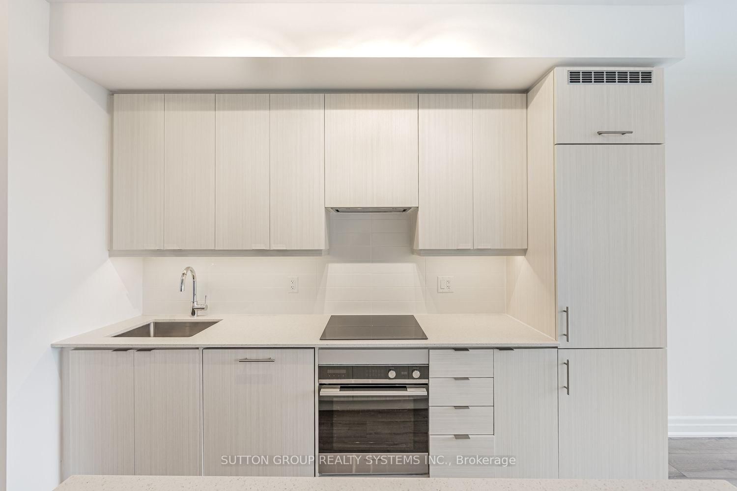 36 Elm Drive W • #2208 • Mississauga, ON photo 5