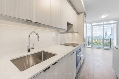 36 Elm Drive W • #2208 • Mississauga, ON photo 6