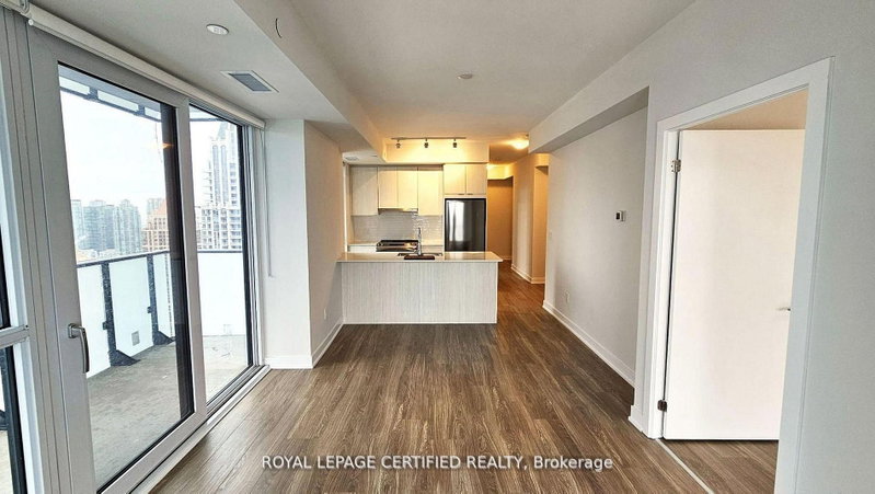 3011 - 430 Square One Drive