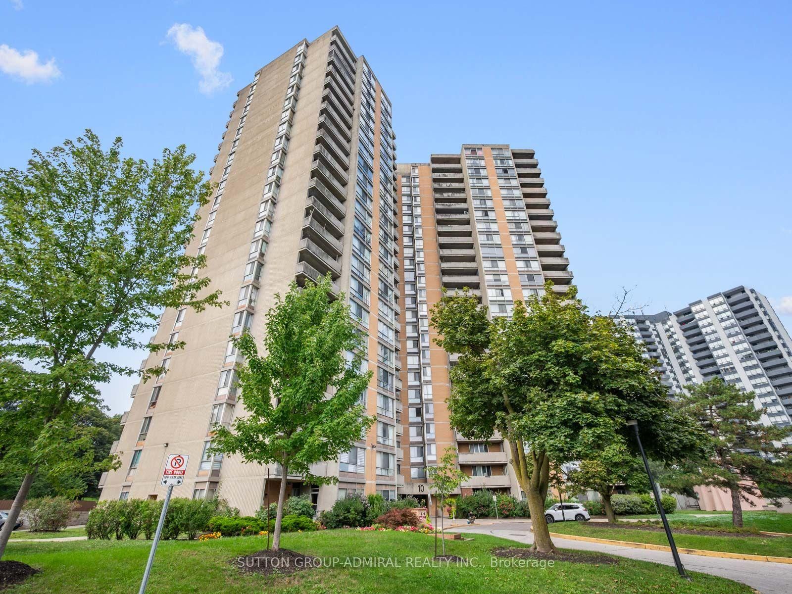10 Martha Eaton Way • #1811 • Toronto, ON photo 41