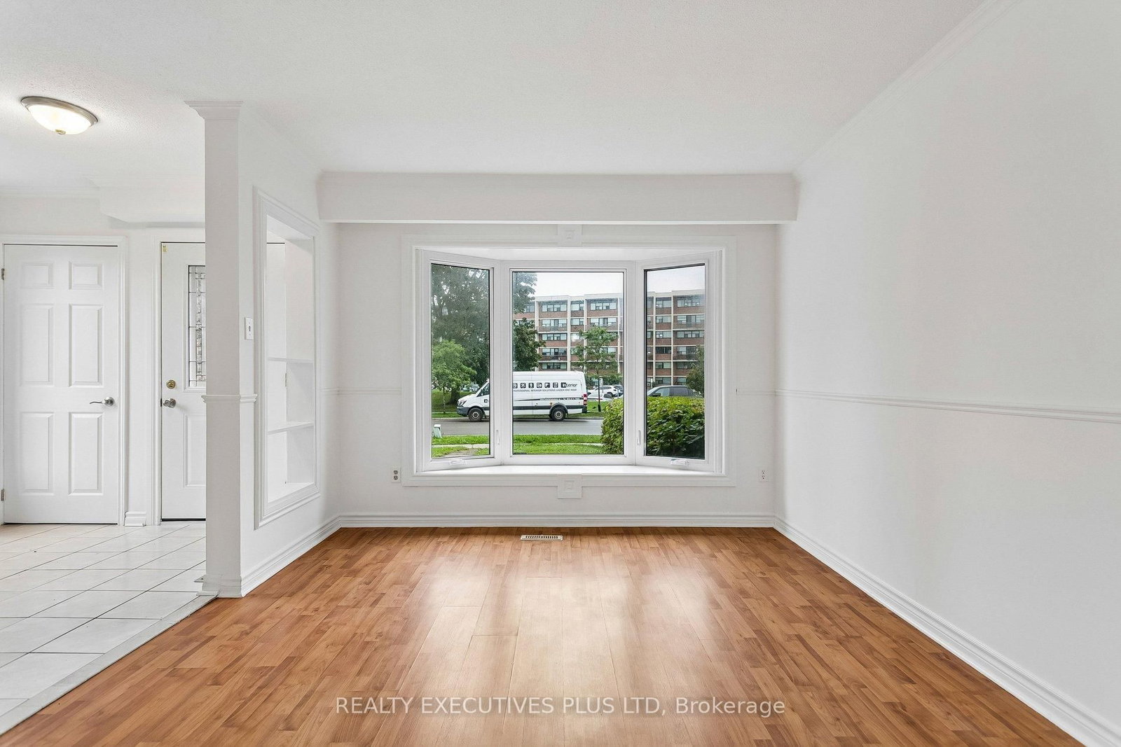 1037 Stainton Drive • Mississauga, ON photo 12