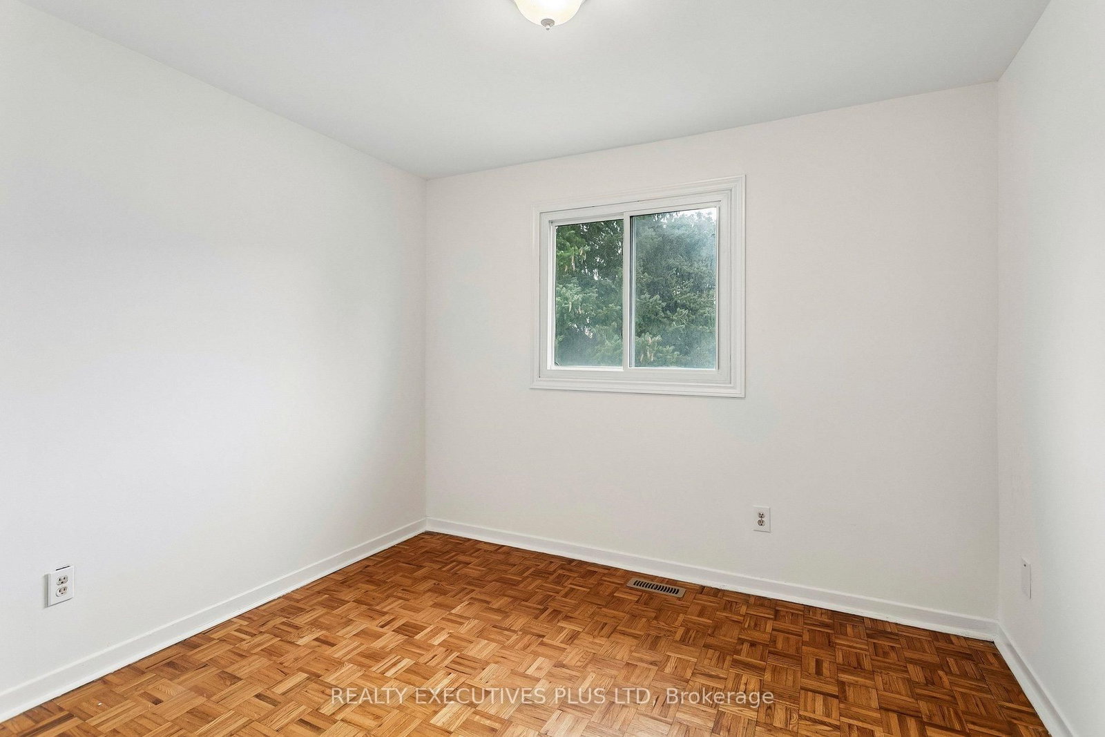 1037 Stainton Drive • Mississauga, ON photo 20