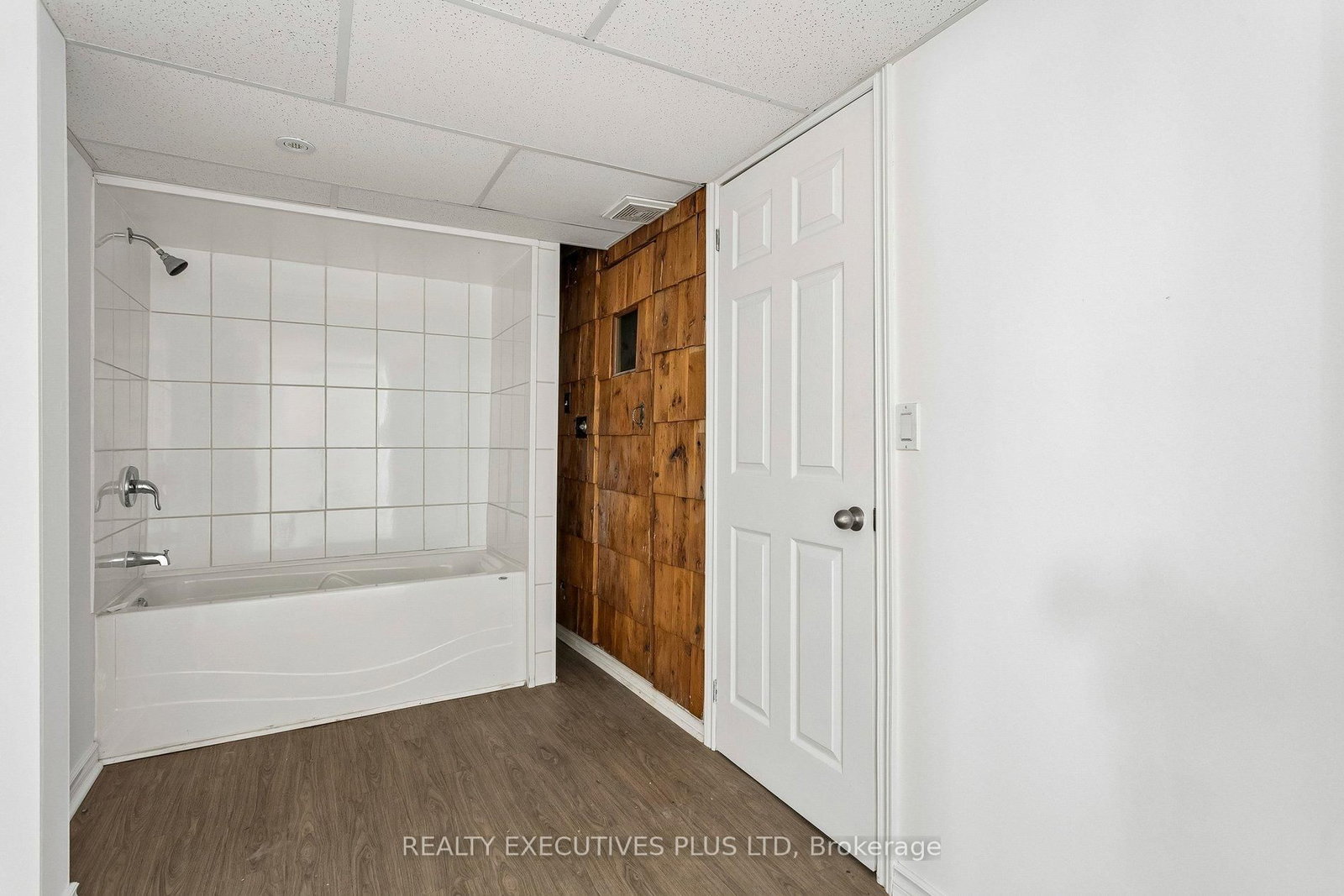 1037 Stainton Drive • Mississauga, ON photo 36