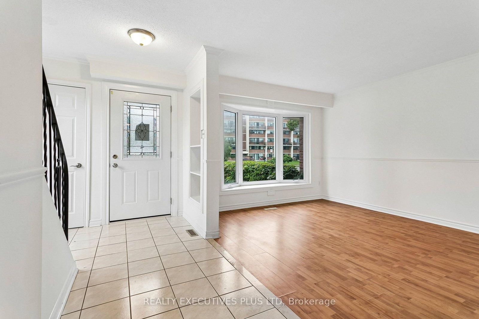 1037 Stainton Drive • Mississauga, ON photo 6