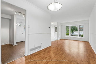 1037 Stainton Drive • Mississauga, ON photo 8