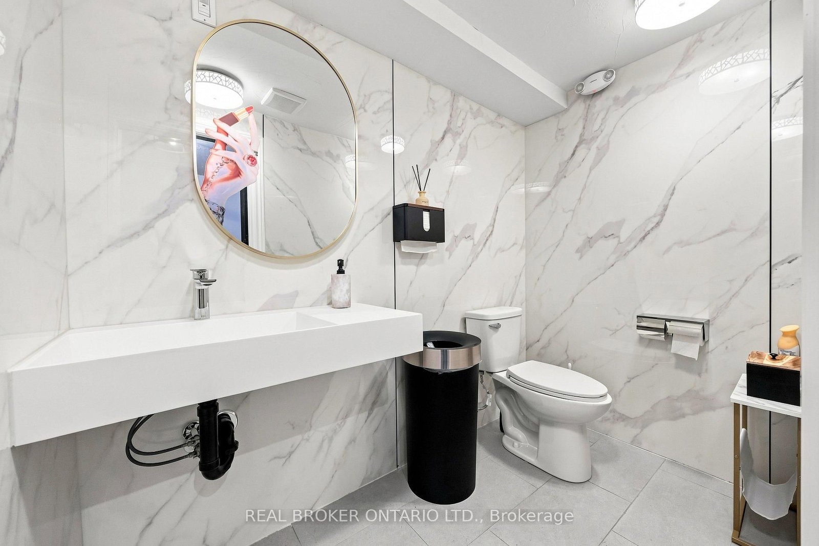 1438A Dufferin Street • Toronto, ON photo 22