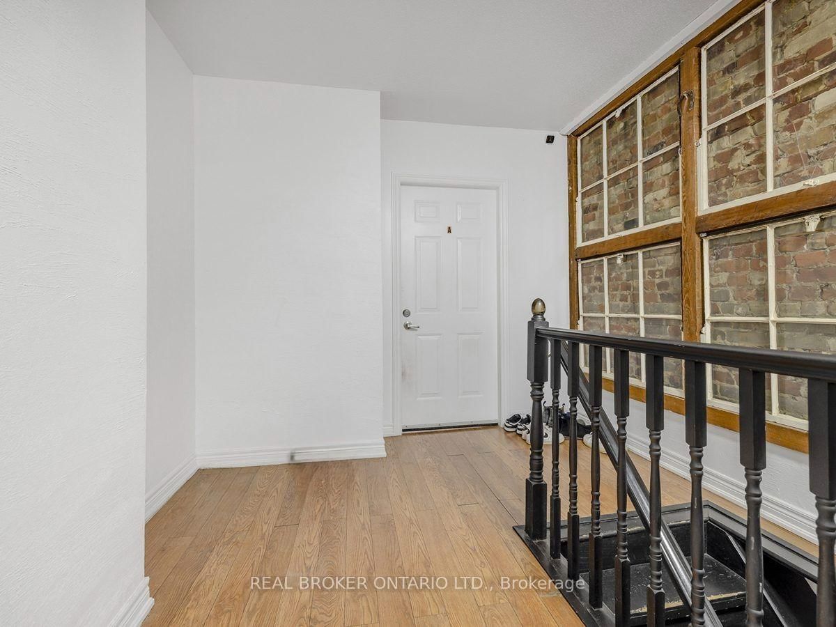 1438A Dufferin Street • Toronto, ON photo 32