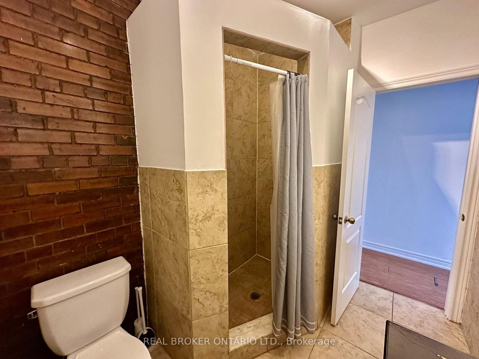 1438A Dufferin Street • Toronto, ON photo 37