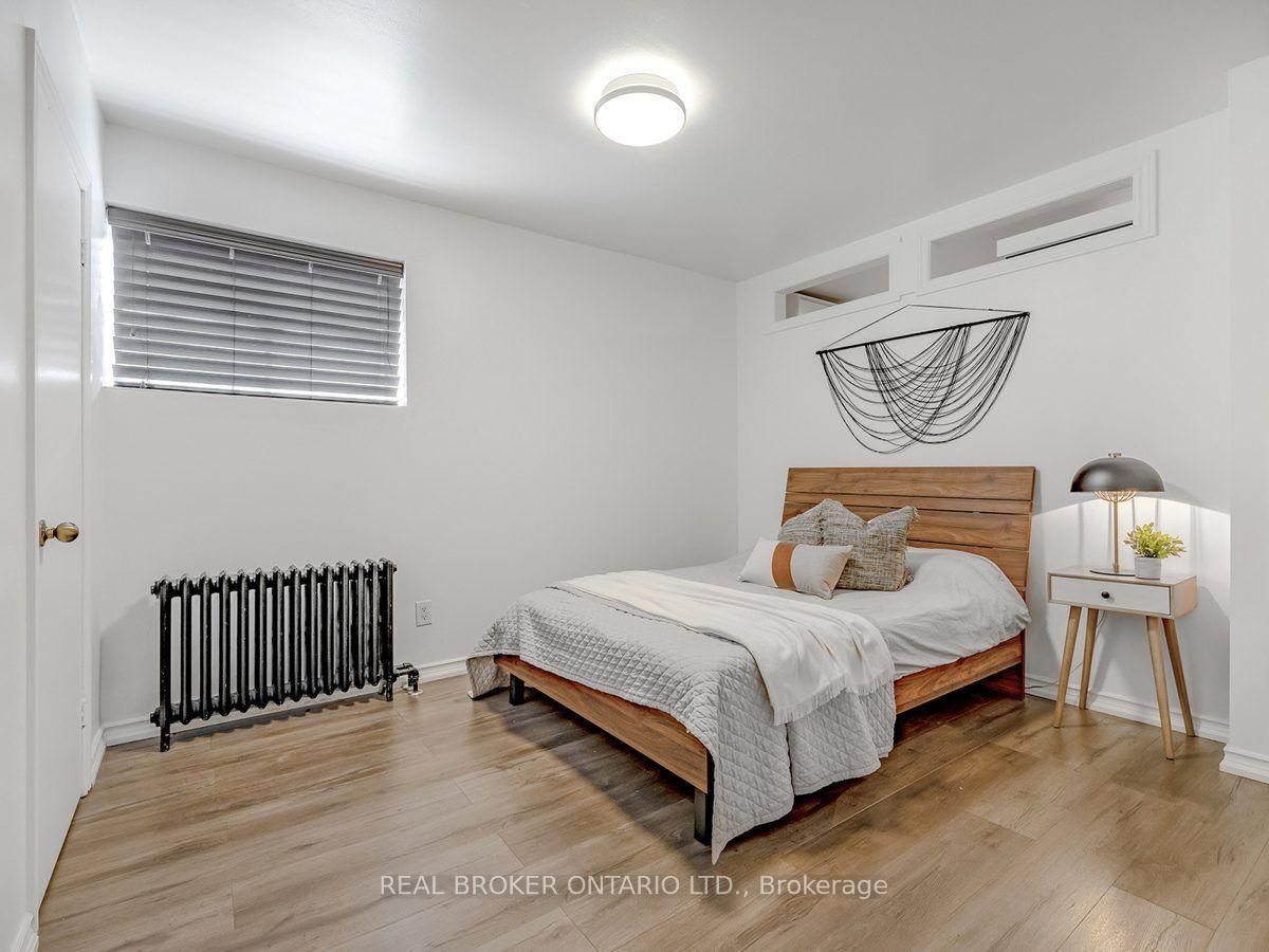 1438A Dufferin Street • Toronto, ON photo 46