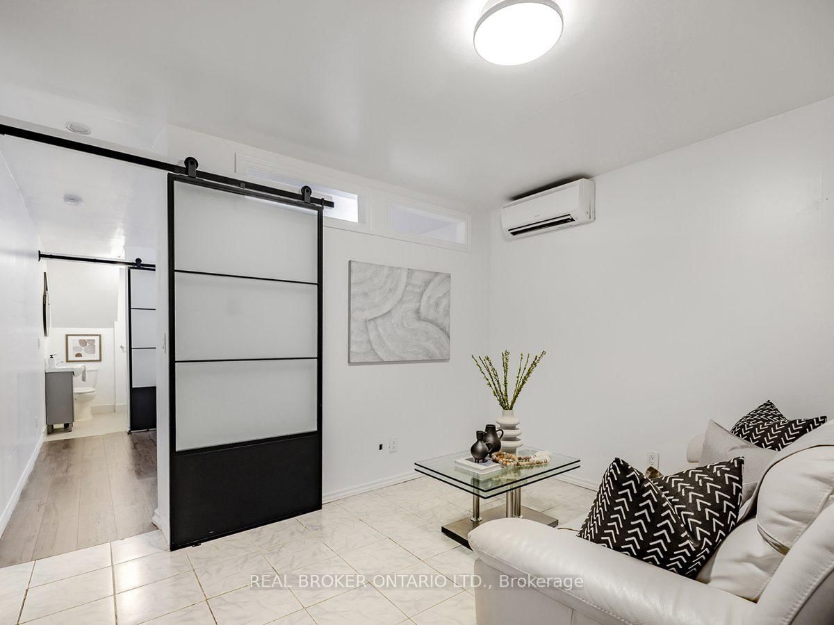 1438A Dufferin Street • Toronto, ON photo 48
