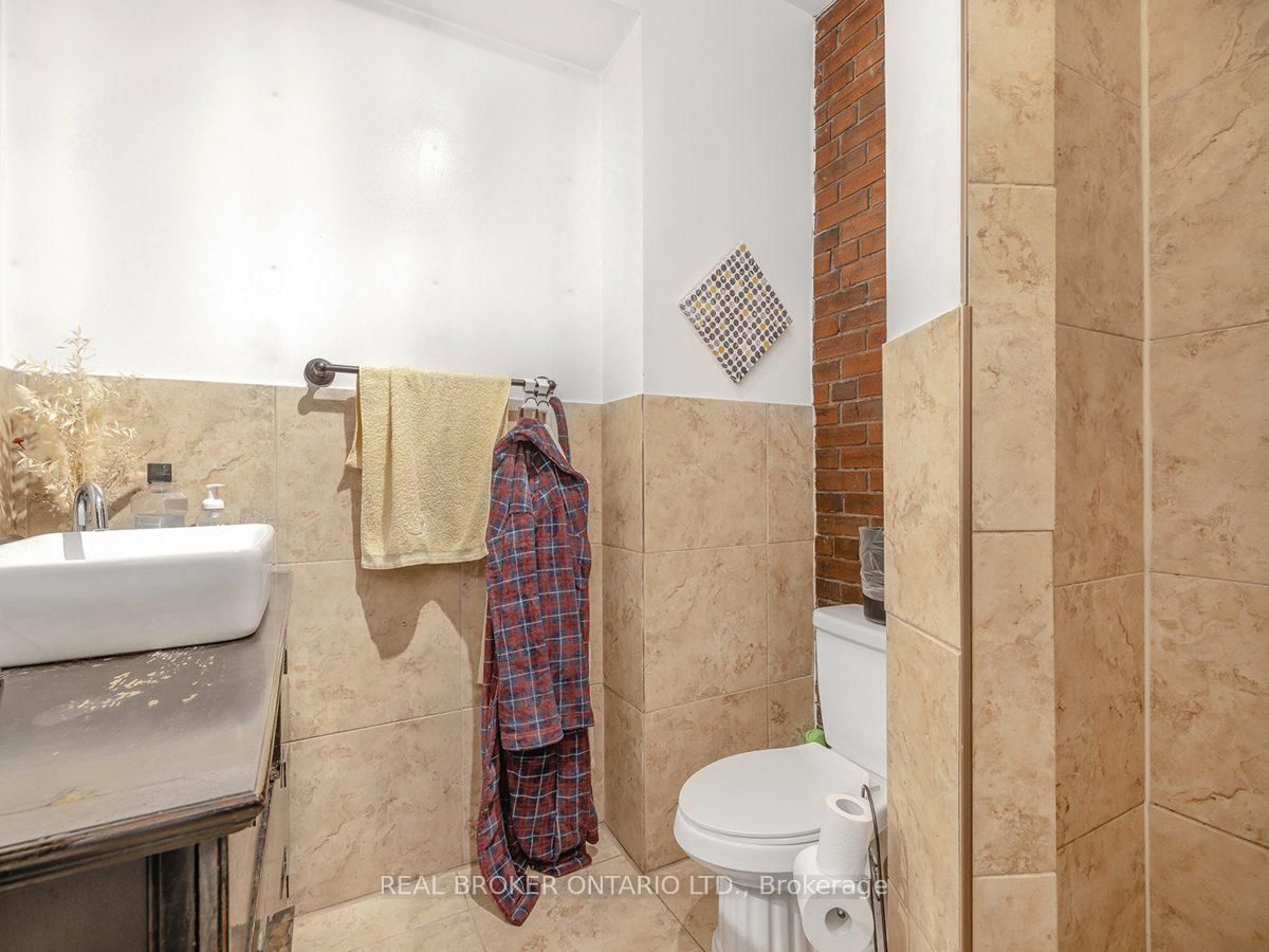1438A Dufferin Street • Toronto, ON photo 50