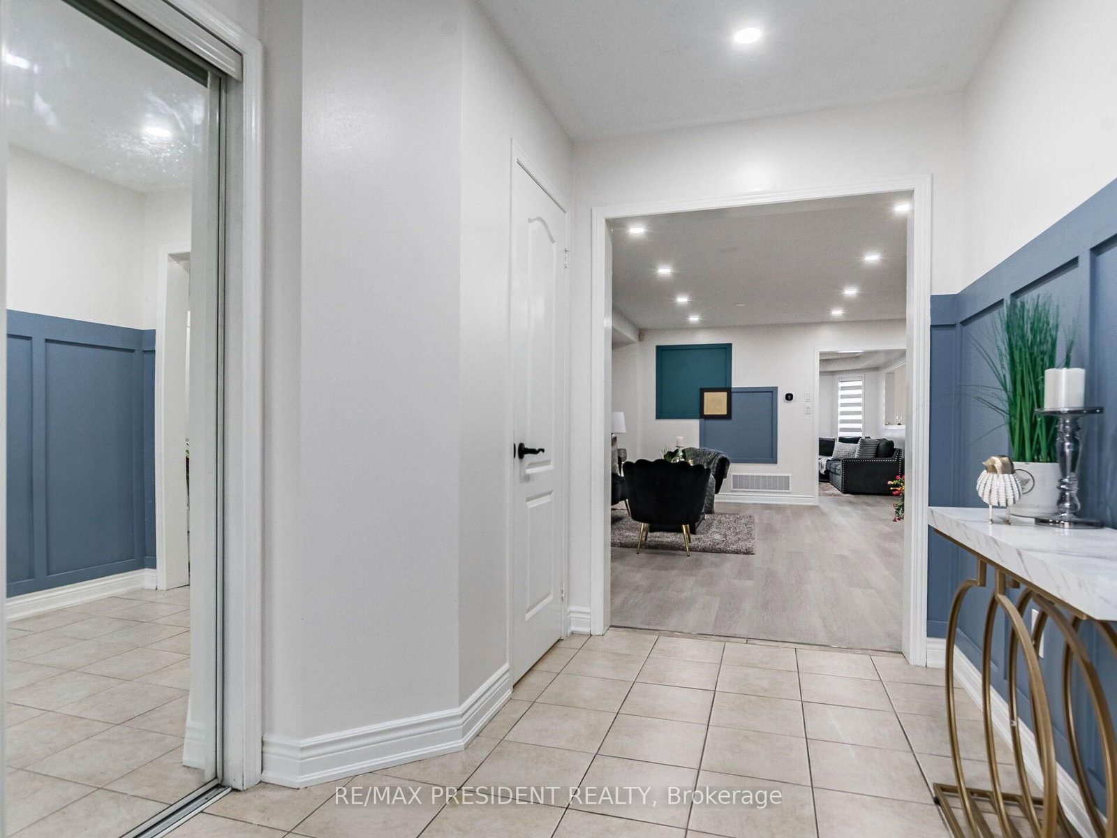 8 River Heights Drive • Brampton, ON photo 5