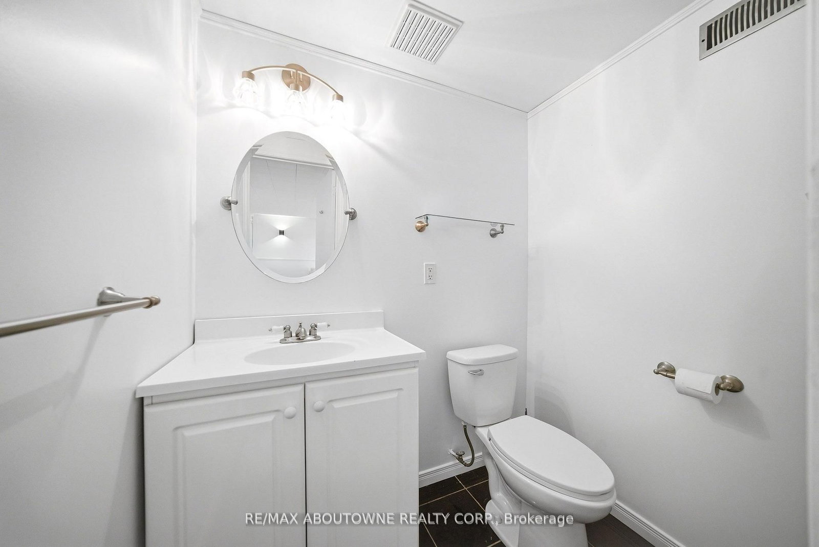 2306 Devon Road • Oakville, ON photo 28