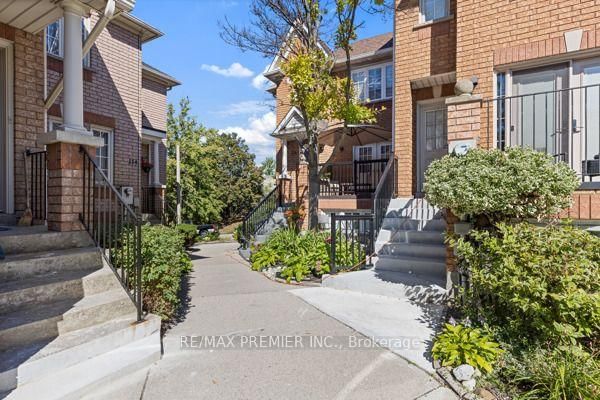 8 - 116 Rory Road