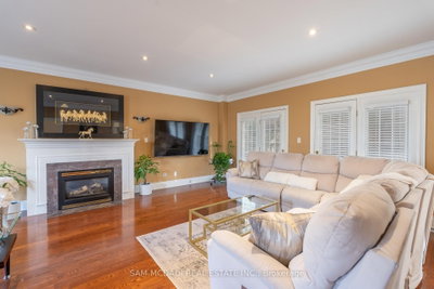 3248 Barchester Court • Mississauga, ON photo 8
