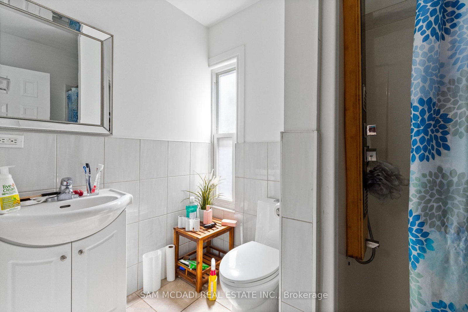 19 Toffee Court • Toronto, ON photo 10