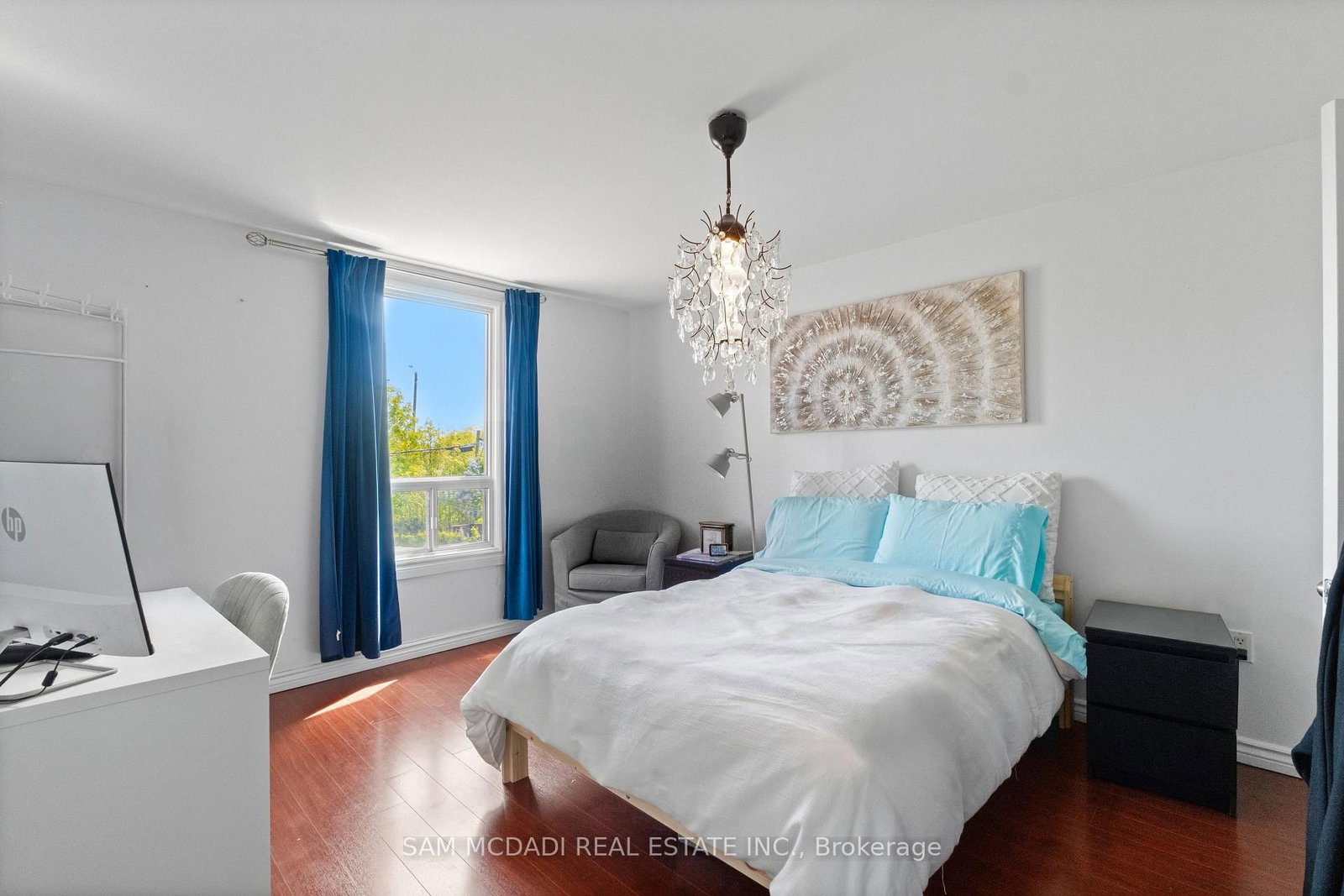 19 Toffee Court • Toronto, ON photo 11