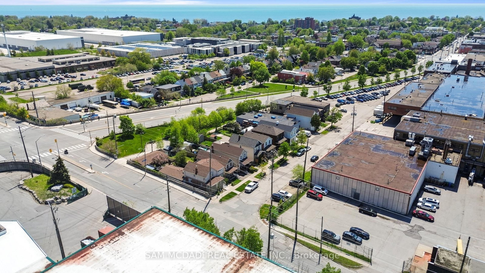 19 Toffee Court • Toronto, ON photo 26