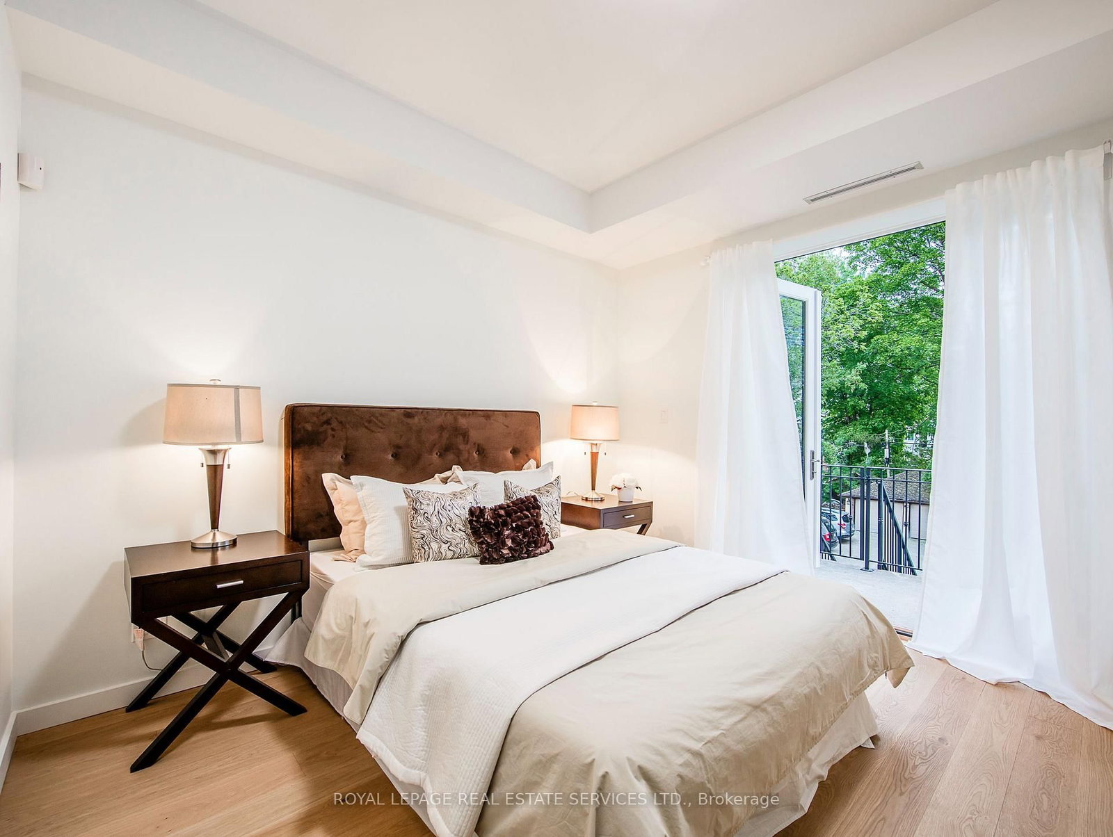 137 High Park Avenue • Toronto, ON photo 19