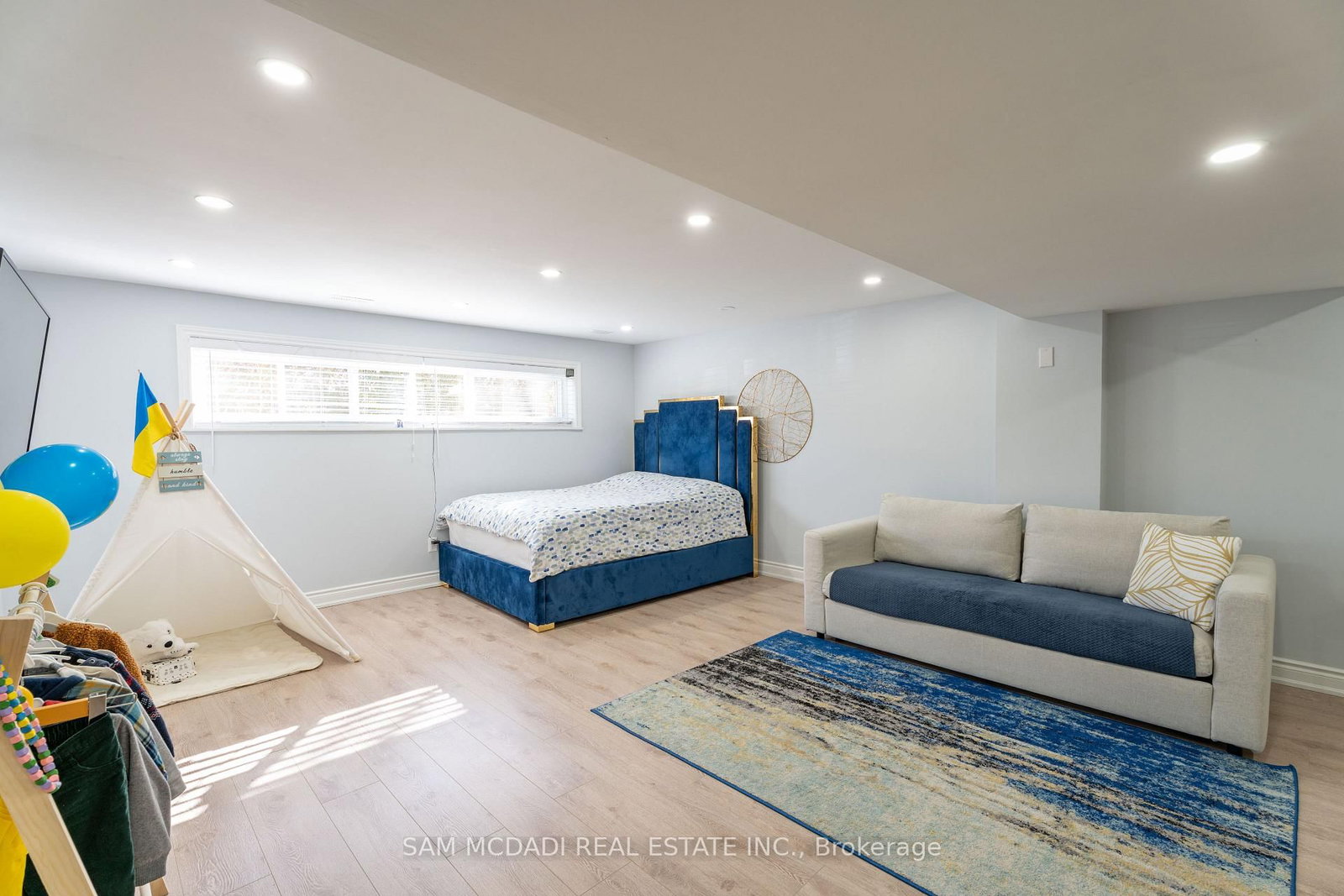 54 Bearbury Drive • Toronto, ON photo 25