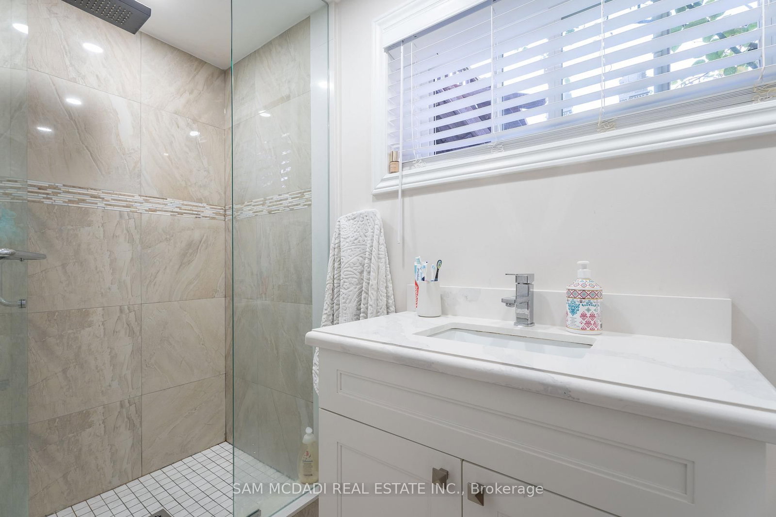 54 Bearbury Drive • Toronto, ON photo 29