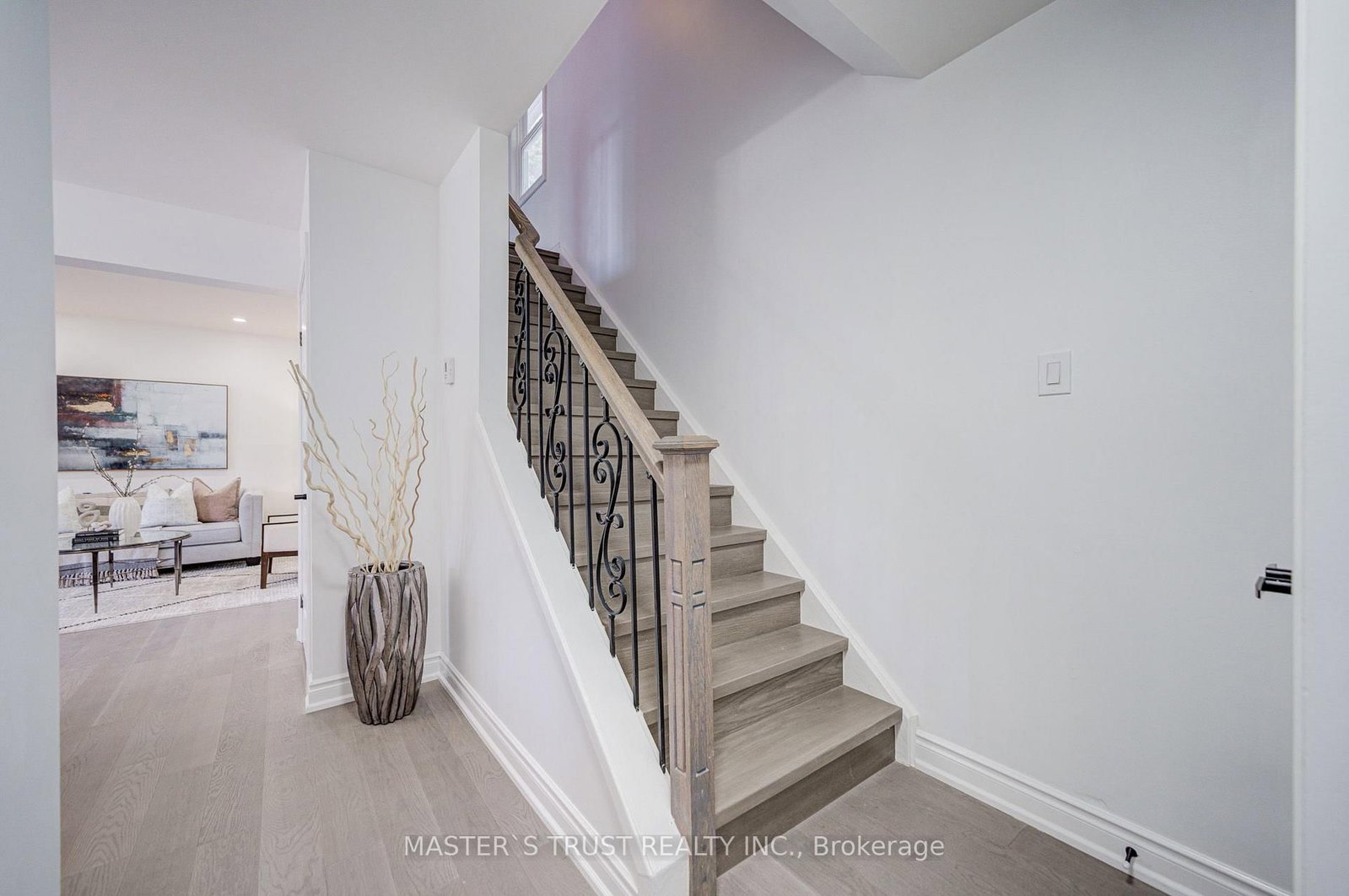 4 Gatsby Square • Brampton, ON photo 11