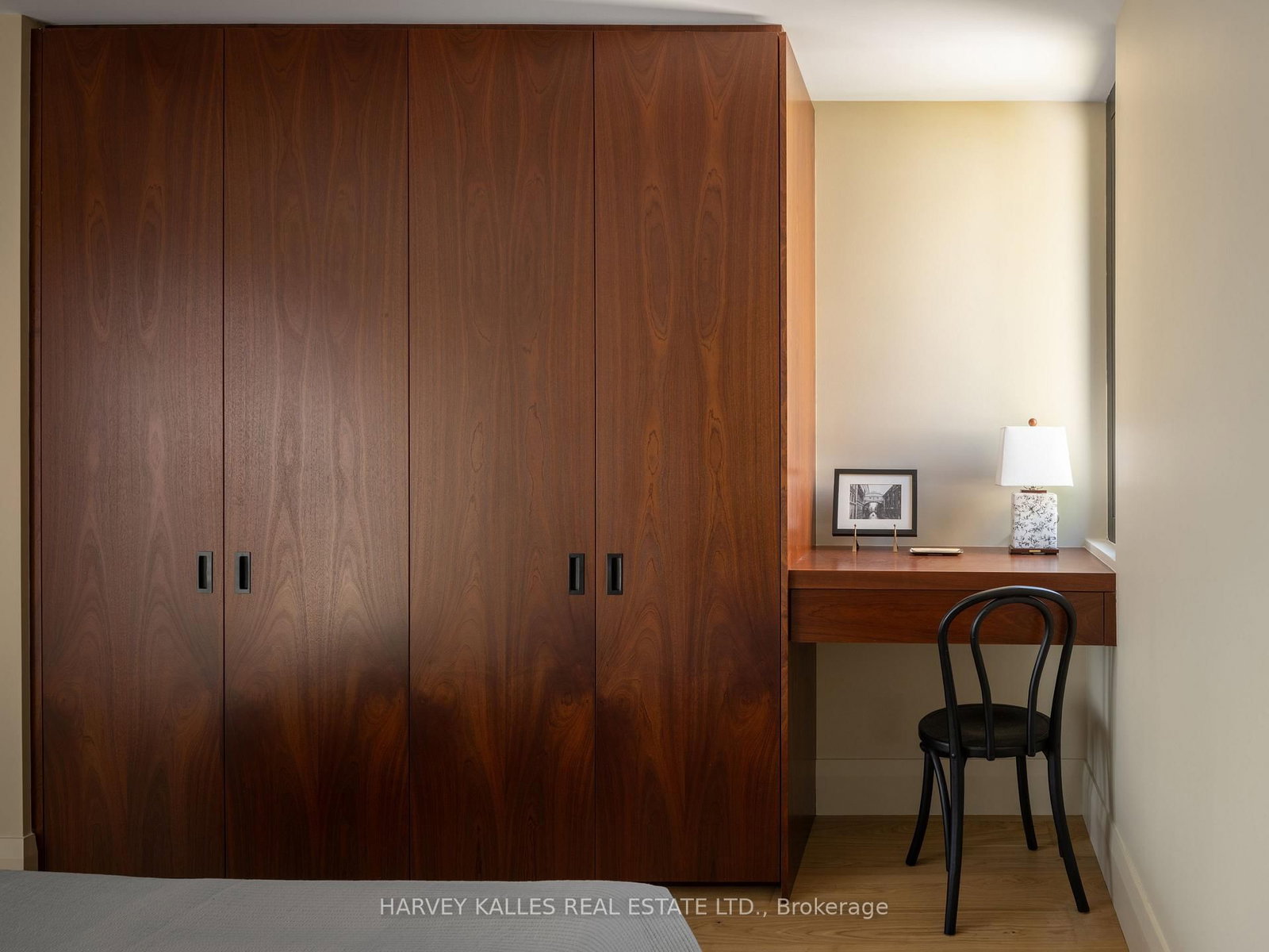 157 Hallam Street • #D • Toronto, ON photo 9