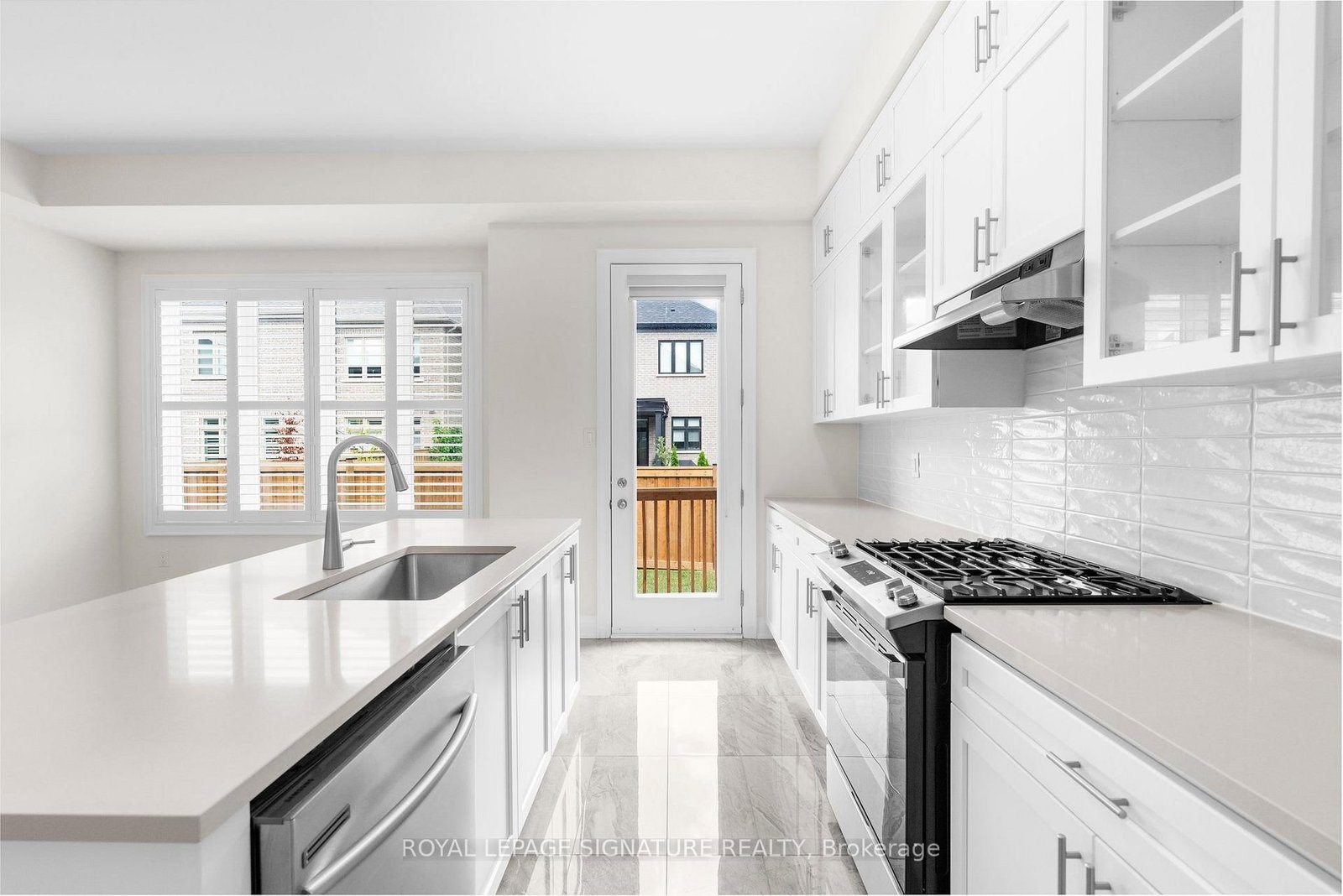 2415 Saw Whet Boulevard • Oakville, ON photo 12