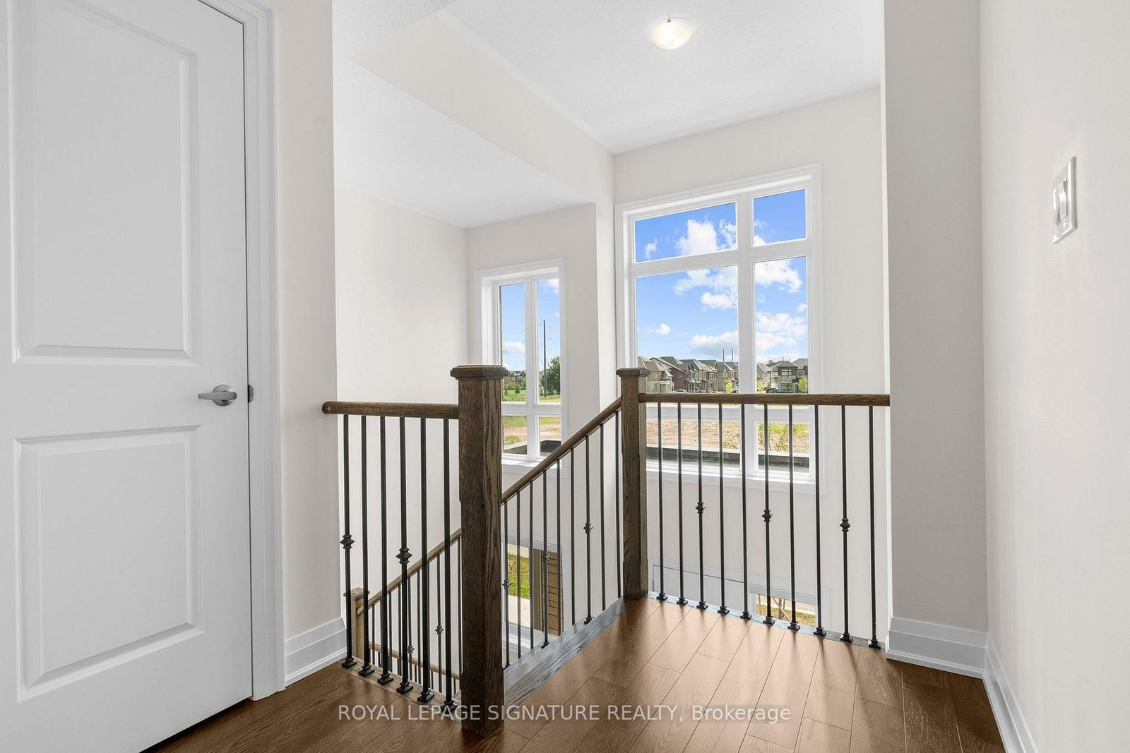2415 Saw Whet Boulevard • Oakville, ON photo 6