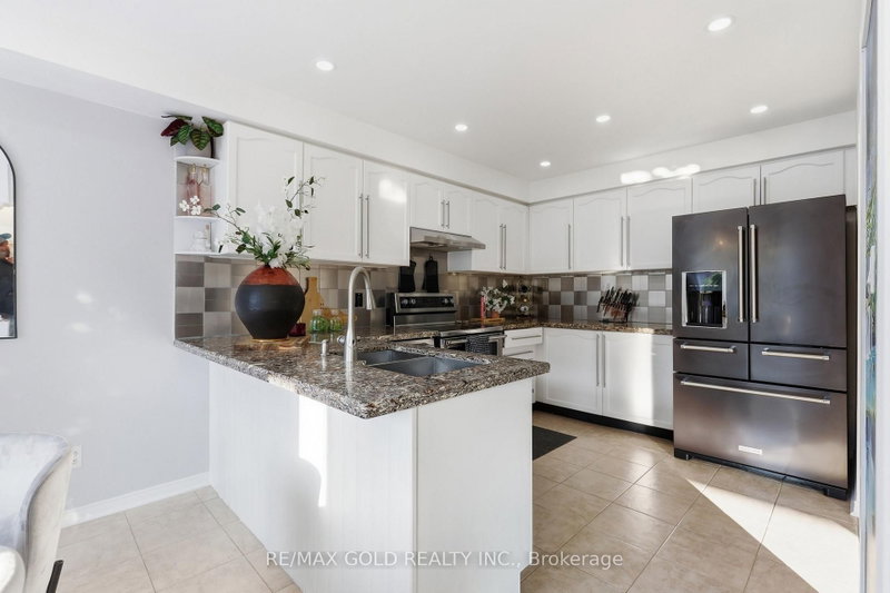 30 Schooner Brampton,ON L7A 3H3 — Photo 16