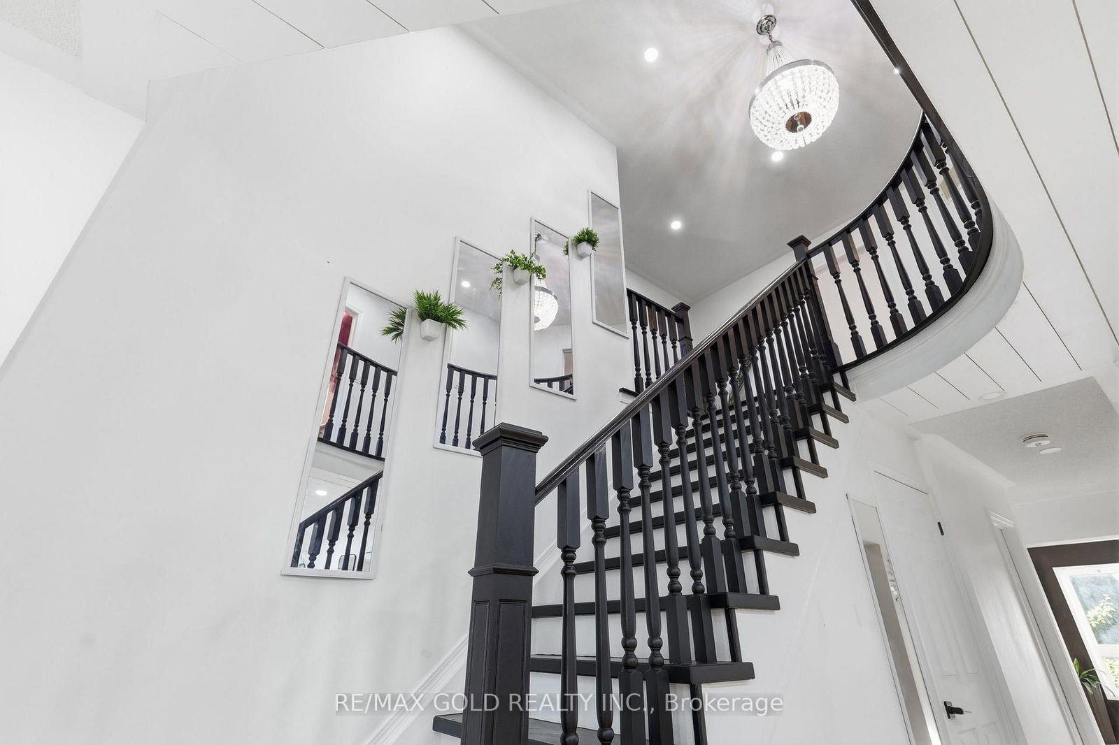 30 Schooner Drive • Brampton, ON photo 19