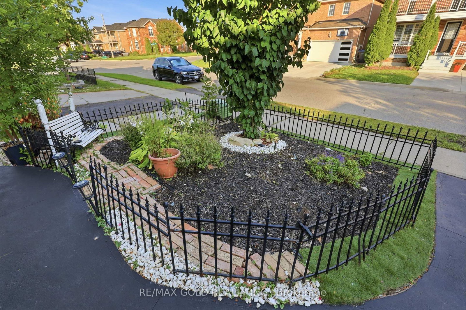30 Schooner Drive • Brampton, ON photo 6