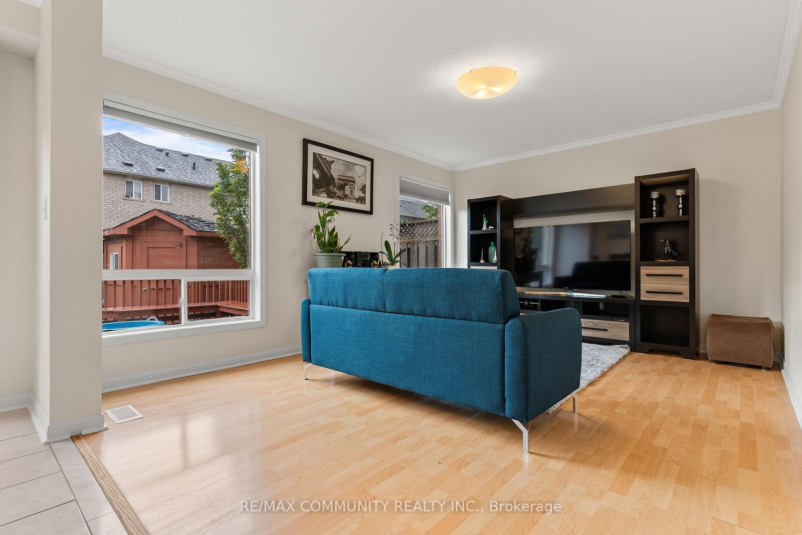 504 Kearns Drive • Milton, ON photo 12