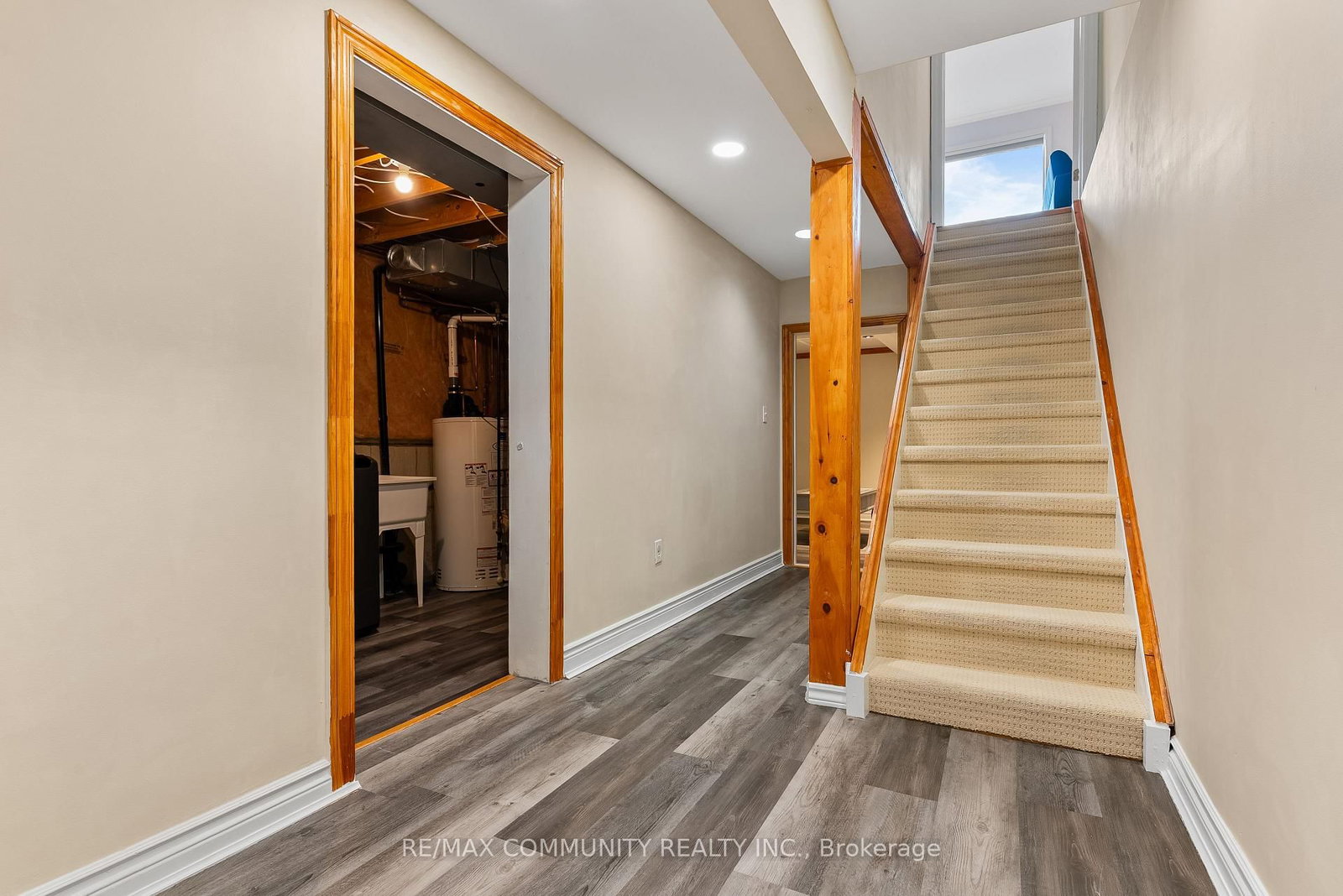 504 Kearns Drive • Milton, ON photo 26