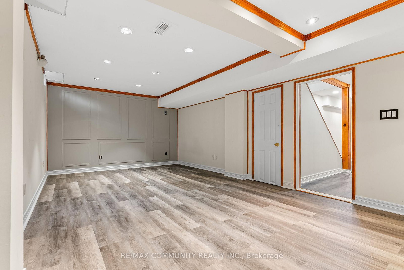 504 Kearns Drive • Milton, ON photo 30
