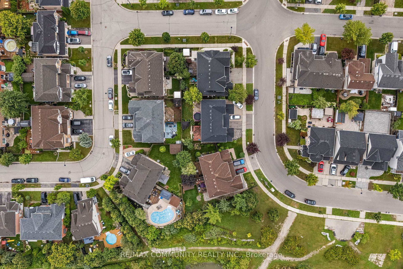 504 Kearns Drive • Milton, ON photo 33