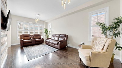 5576 Meadowcrest Avenue • Mississauga, ON photo 4