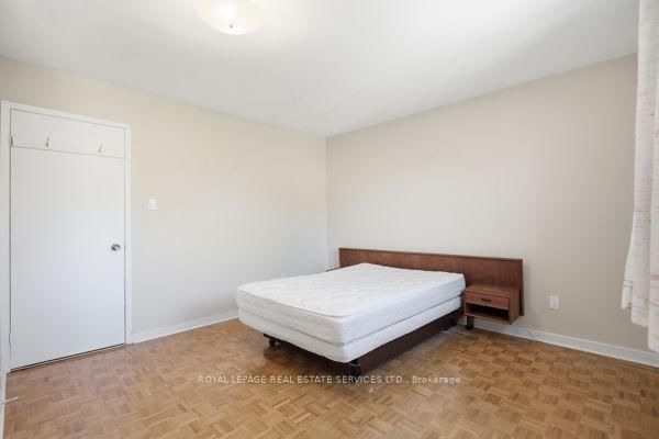 29 Silver Shadow Path • Toronto, ON photo 28