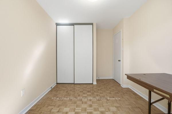 29 Silver Shadow Path • Toronto, ON photo 35