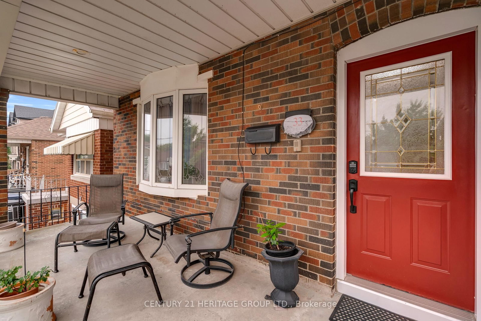 33 Sanderstead Avenue • Toronto, ON photo 5