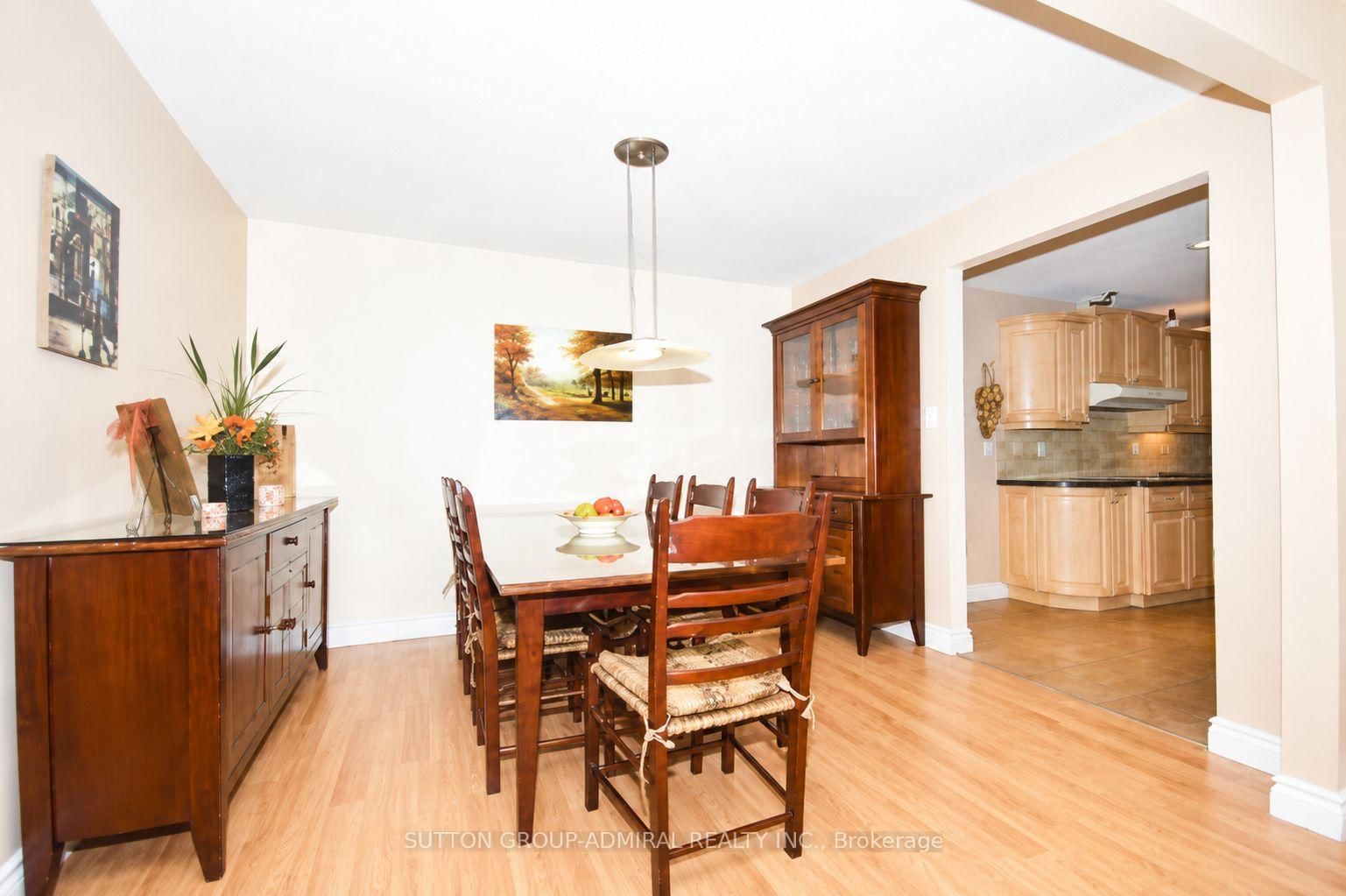 94 Sackville Street • Caledon, ON photo 4