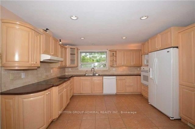 94 Sackville Street • Caledon, ON photo 6