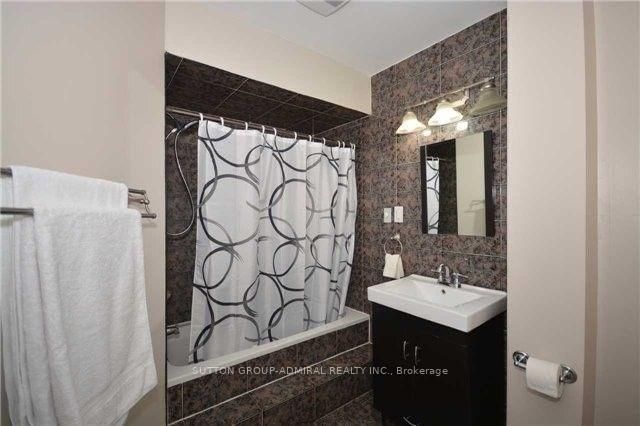 94 Sackville Street • Caledon, ON photo 8