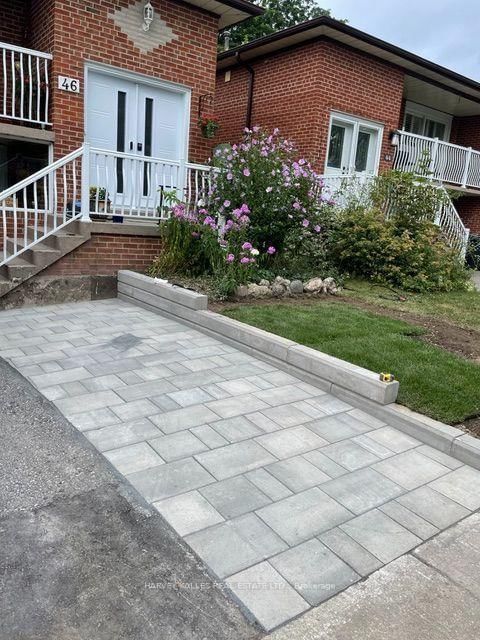 Main - 46 Locustwood Court
