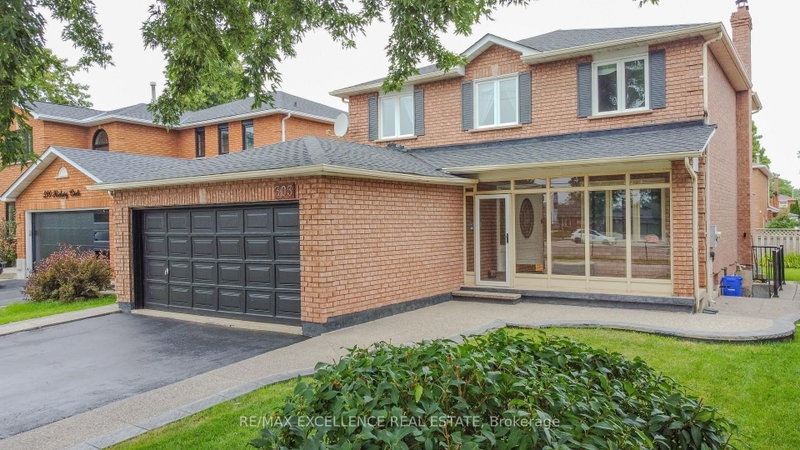 303 Hickory Circle