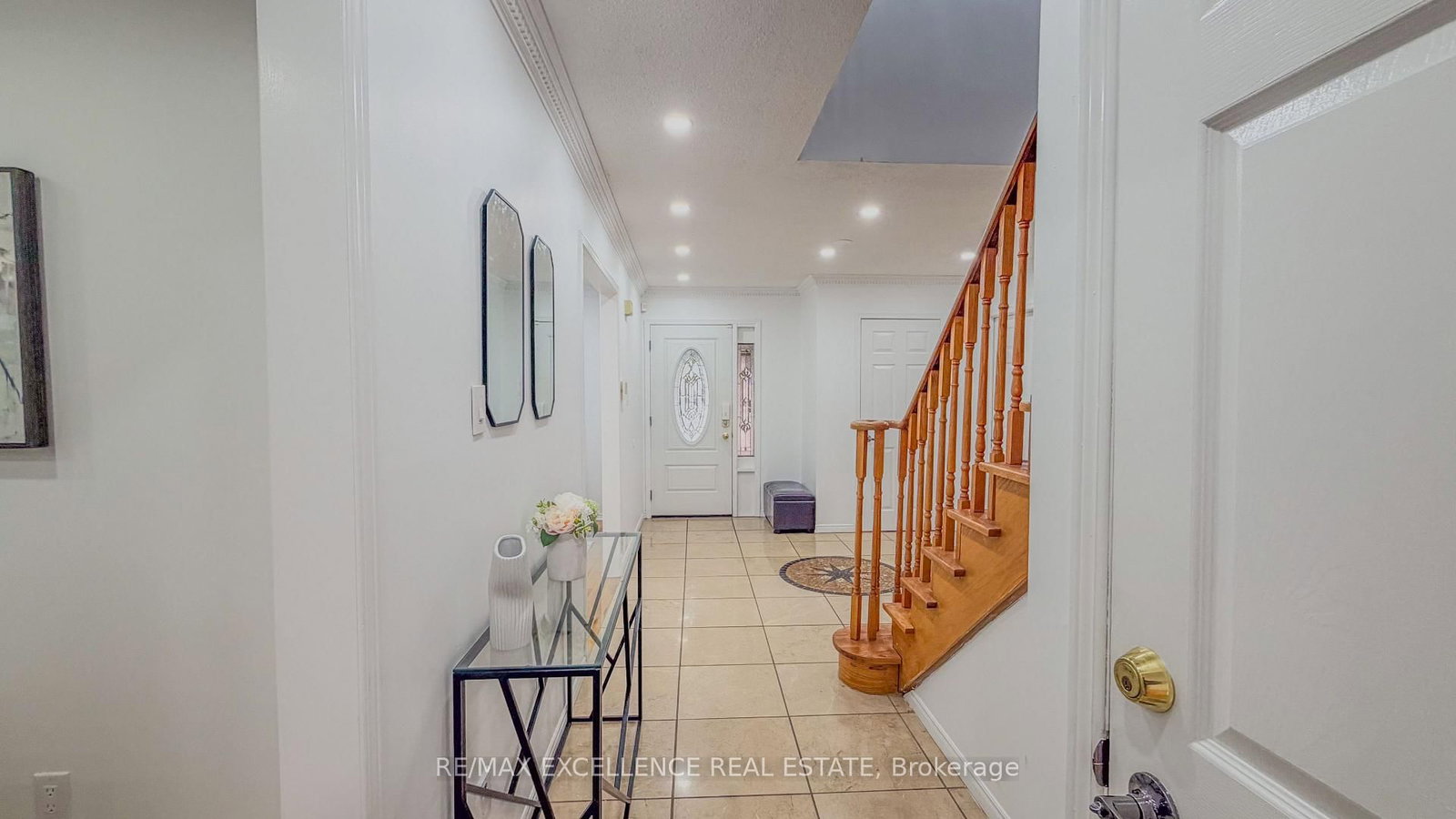 303 Hickory Circle • Oakville, ON photo 10