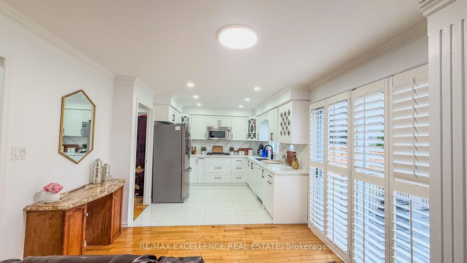 303 Hickory Circle • Oakville, ON photo 12