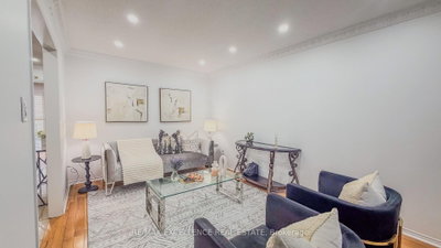 303 Hickory Circle • Oakville, ON photo 8