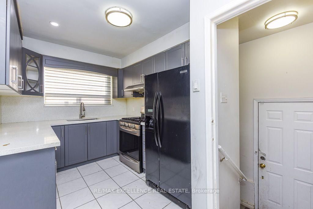 7150 Minotola Avenue • Mississauga, ON photo 10